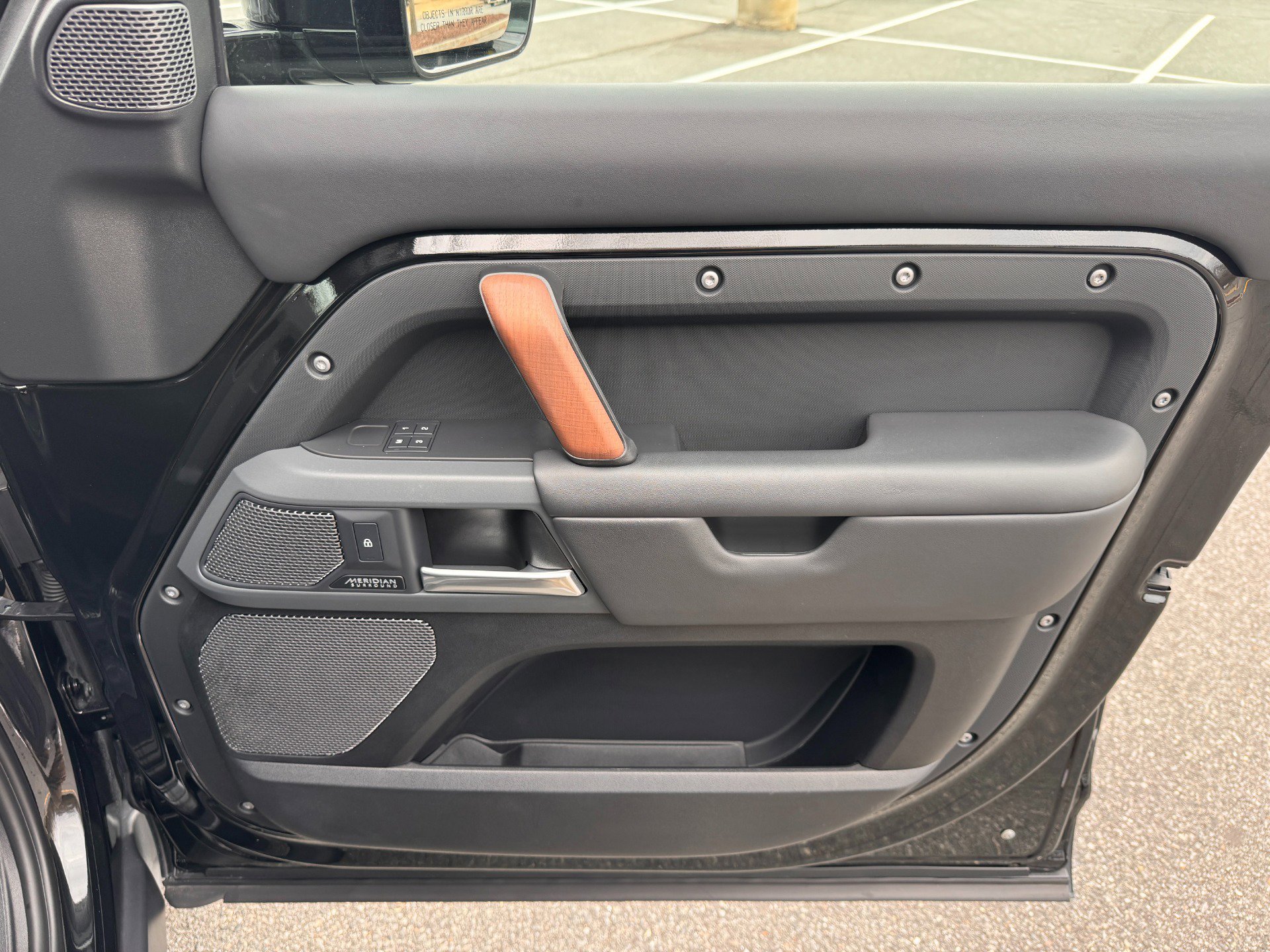 Used 2023 Land Rover Defender 110 X-Dynamic SE AWD/4WD image 47