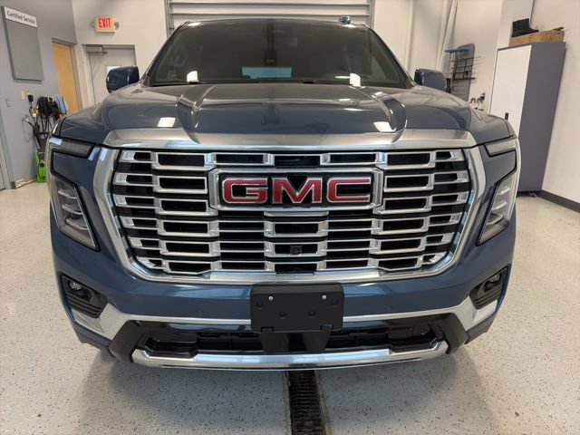New 2026 GMC Yukon XL Denali w/ Sun & Power Step Package AWD/4WD image 11