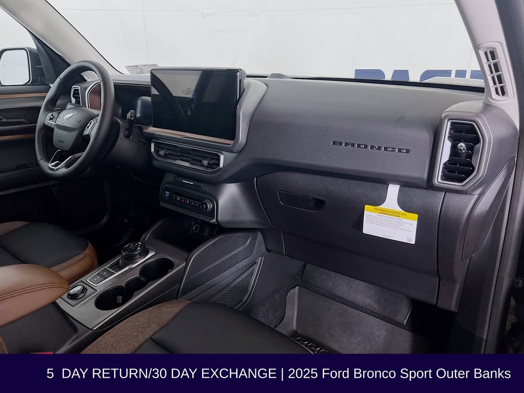 Used 2025 Ford Bronco Sport Outer Banks AWD/4WD image 33