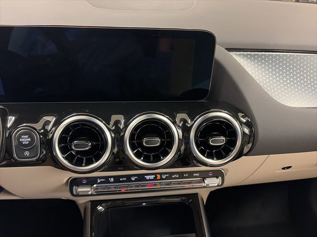 Certified 2025 Mercedes-Benz GLA 250 4MATIC image 14