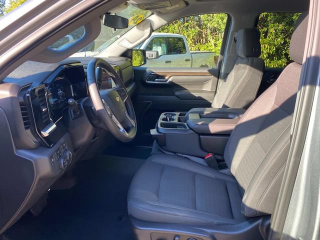 Used 2024 Chevrolet Silverado 1500 LT AWD/4WD image 11