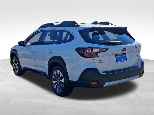 Used 2023 Subaru Outback Limited XT image 4