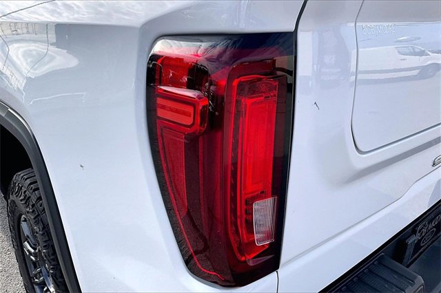 Used 2024 GMC Sierra 1500 AT4X image 32