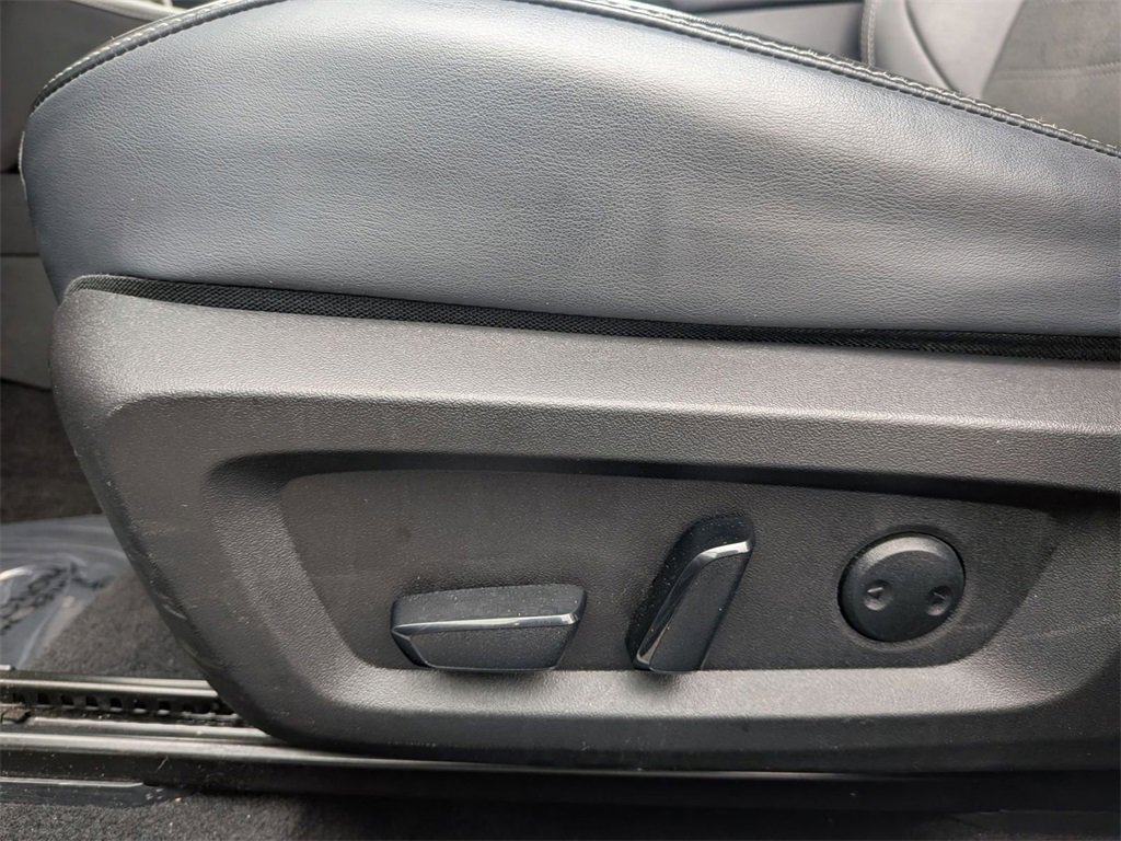 Used 2024 Mitsubishi Outlander SE image 13