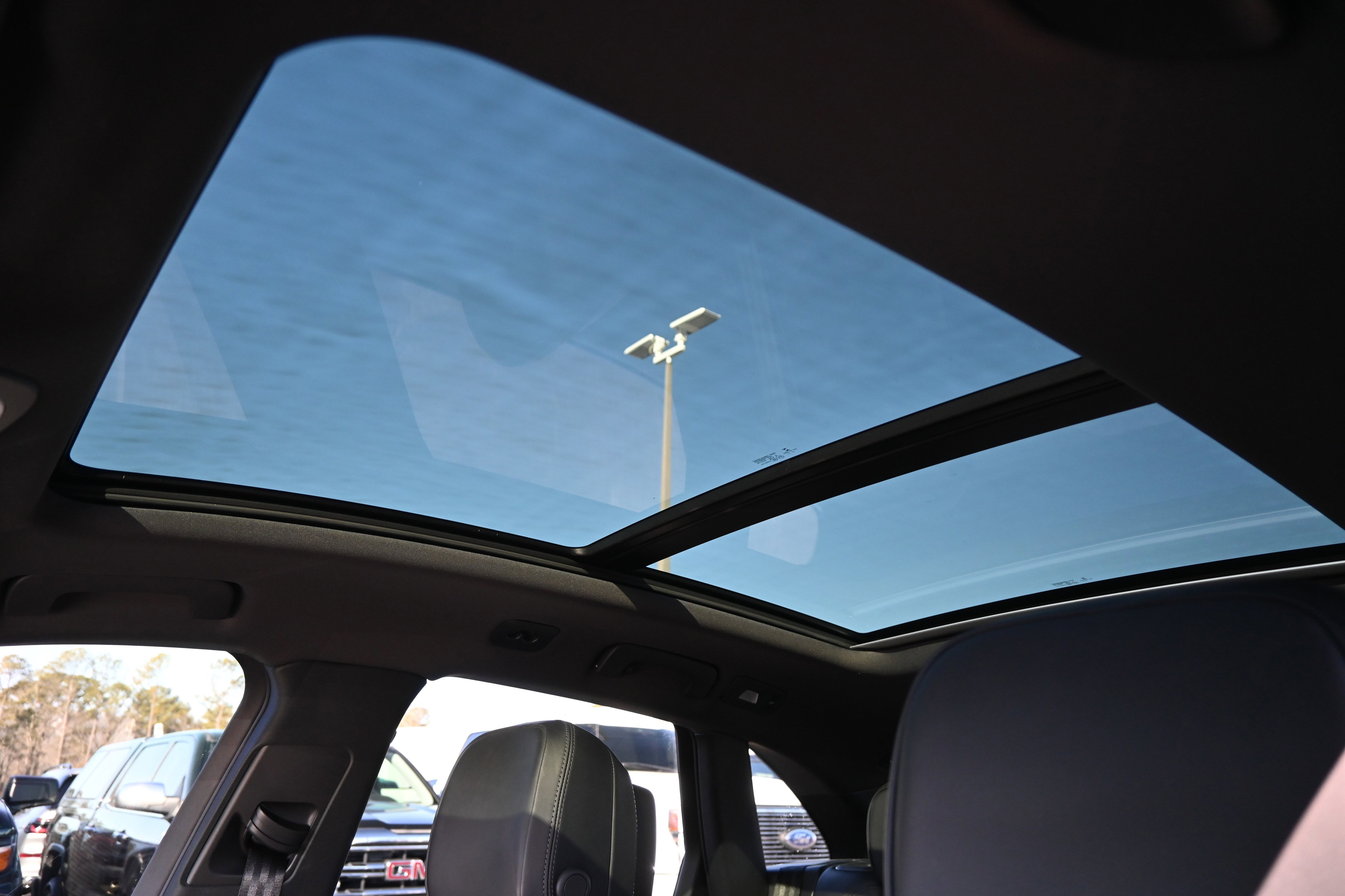 Used 2023 Porsche Macan image 5