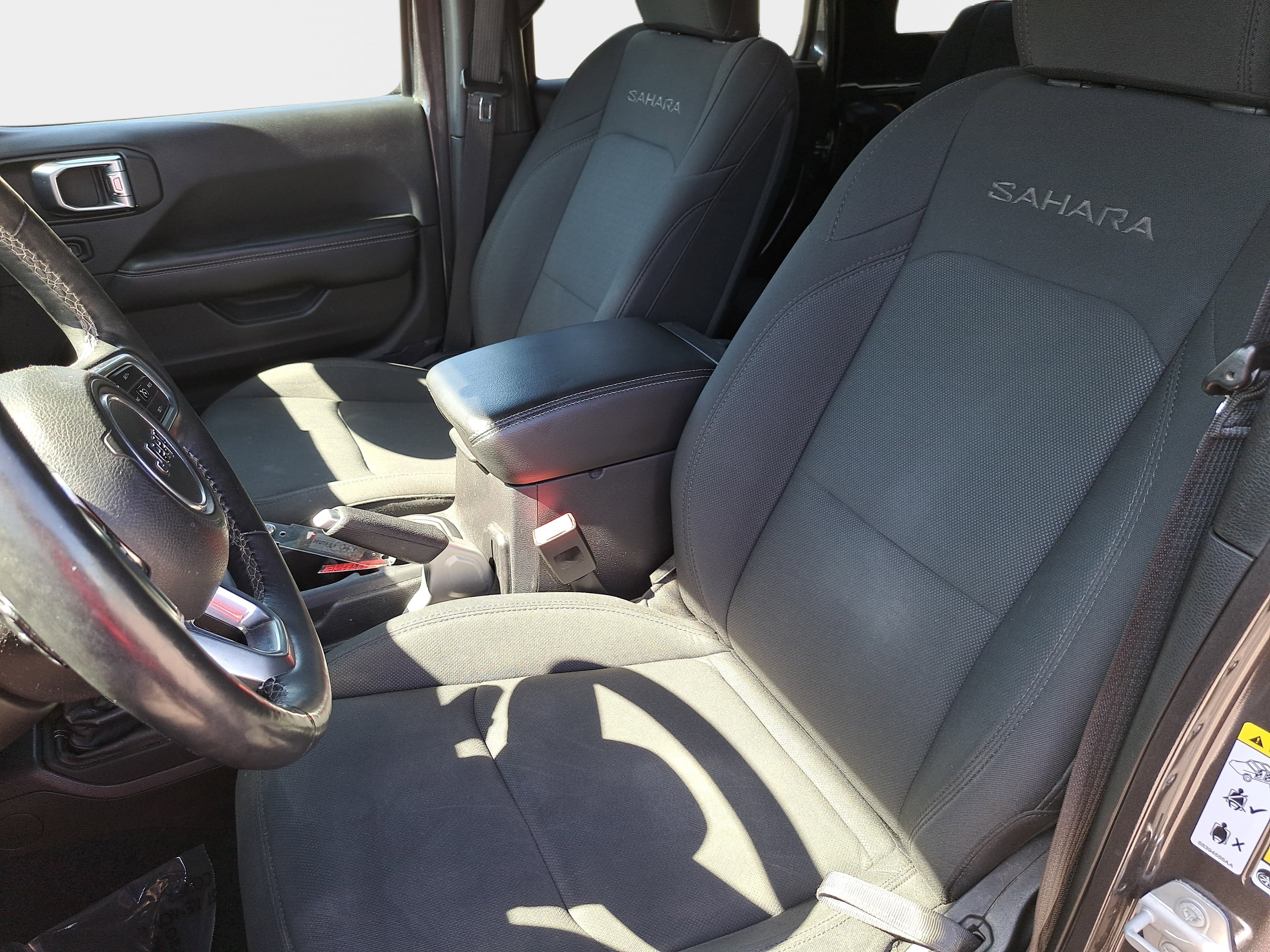 Used 2018 Jeep Wrangler Unlimited Sahara w/ Dual Top Group image 14