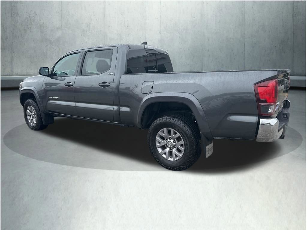 Used 2019 Toyota Tacoma SR5 AWD/4WD image 6