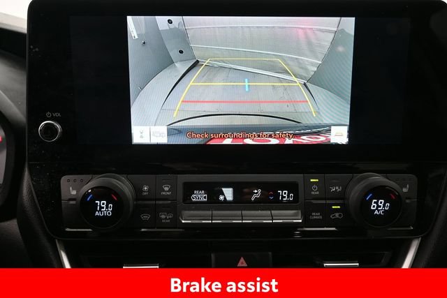 Certified 2024 Toyota Grand Highlander AWD image 16
