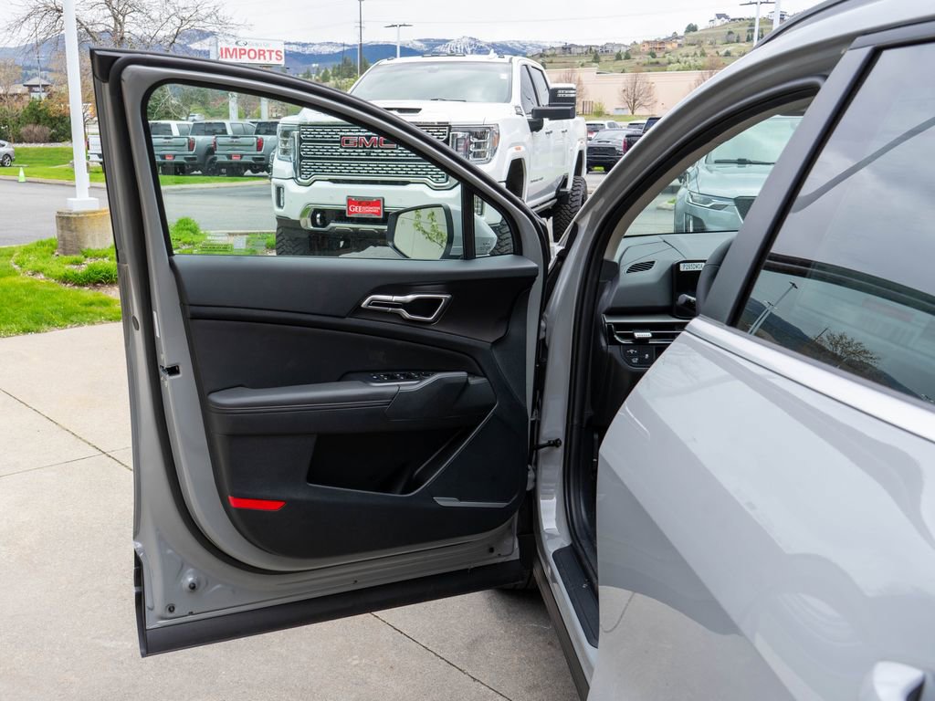 New 2026 Kia Sportage EX AWD/4WD image 16