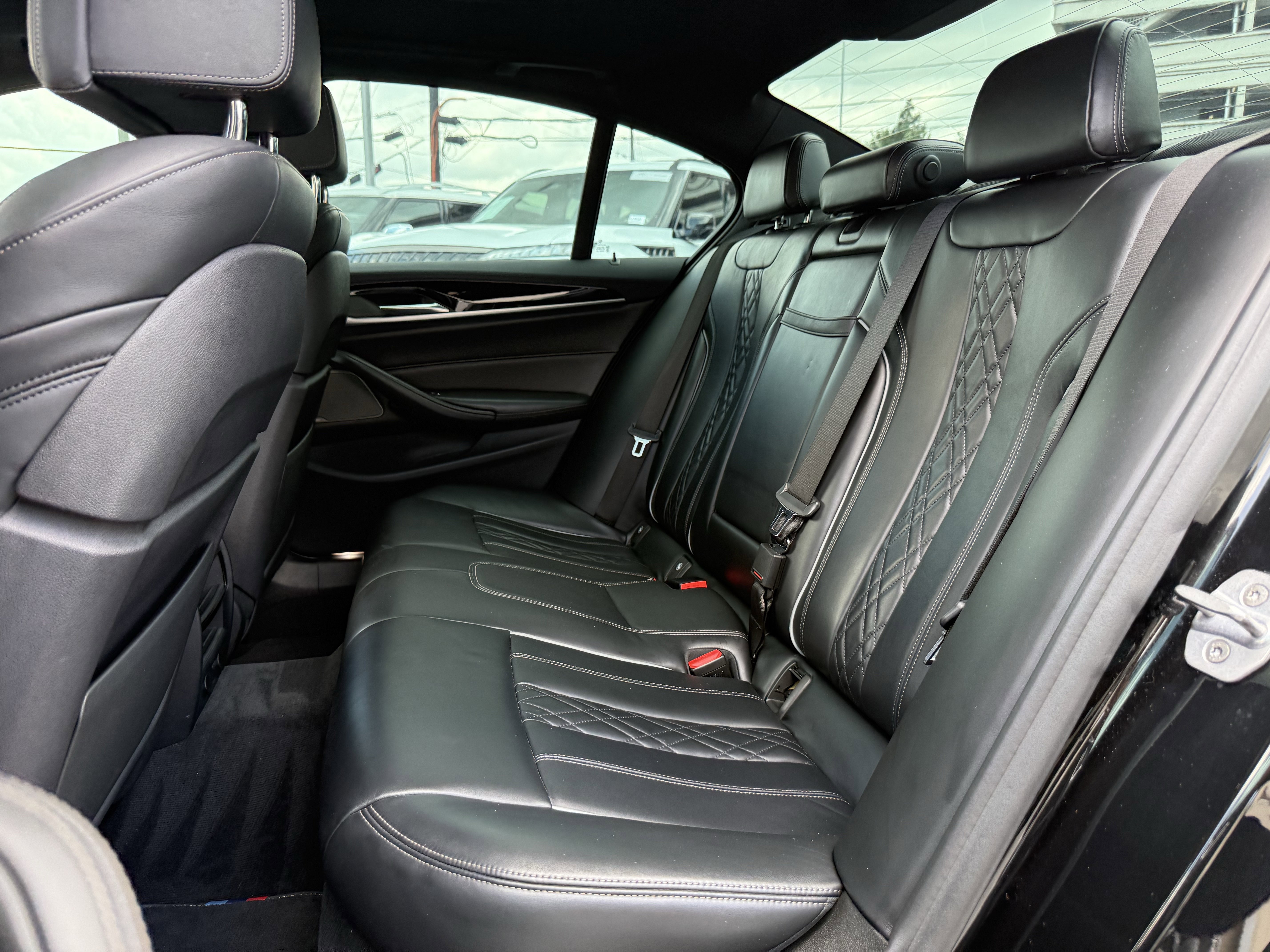 Used 2018 BMW M550i xDrive AWD/4WD image 16
