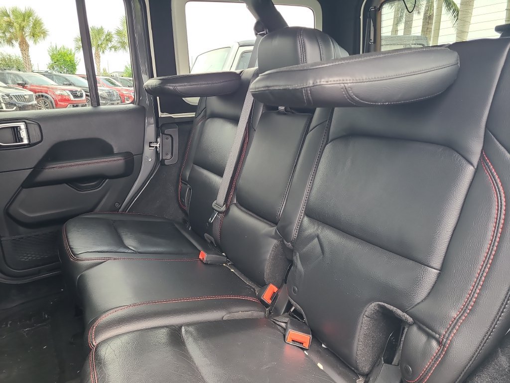 Used 2018 Jeep Wrangler Unlimited Rubicon AWD/4WD image 11