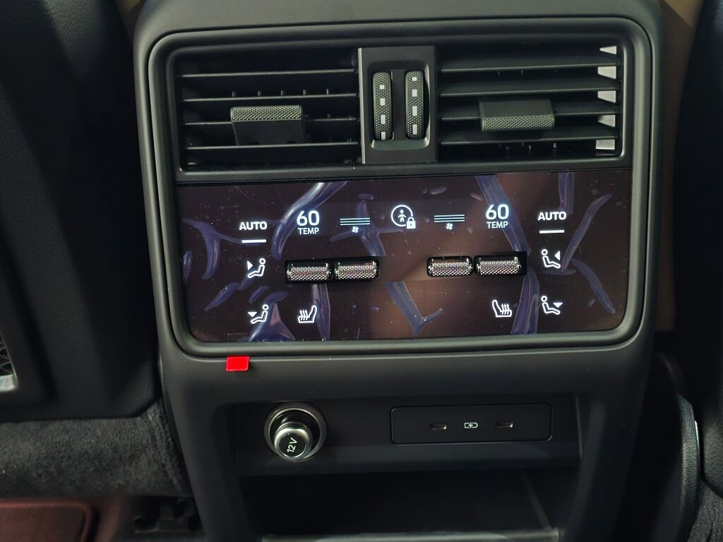 New 2025 Porsche Cayenne Coupe image 20