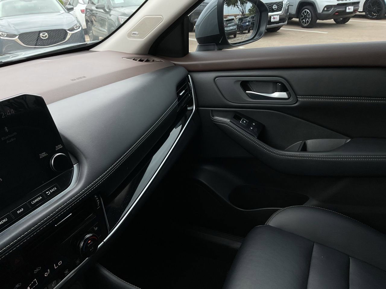 Used 2023 Nissan Rogue SL w/ SL Premium Package image 38