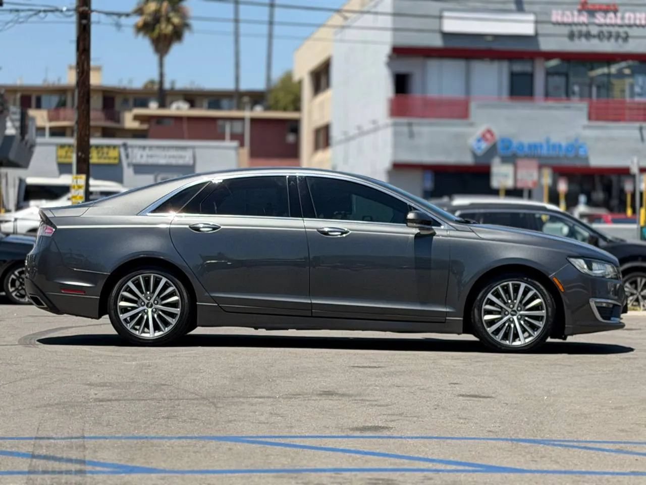 Used 2017 Lincoln MKZ Premiere FWD image 18