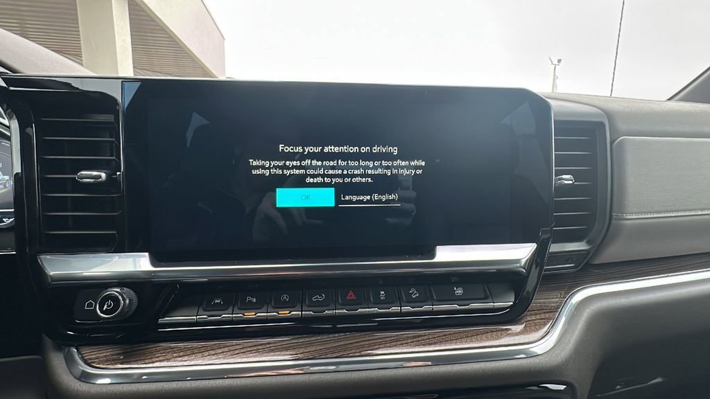 Used 2024 Chevrolet Silverado 1500 LT image 23