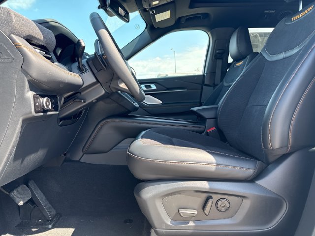 New 2026 Ford Explorer Tremor w/ Tremor Ultimate Package AWD/4WD image 21