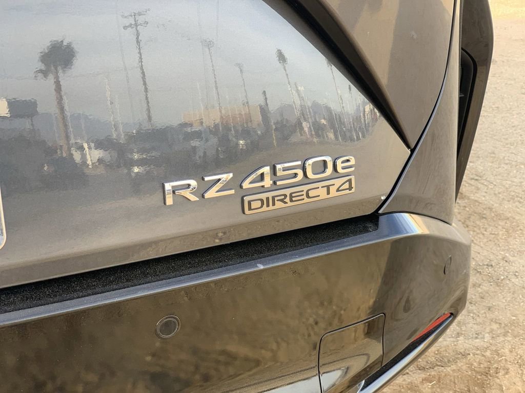 Used 2023 Lexus RZ 450e Premium w/ Technology Package image 30