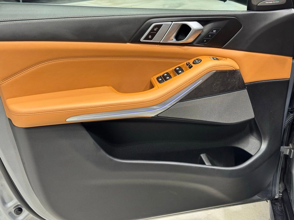 Certified 2024 BMW X5 xDrive40i w/ Premium Package image 17