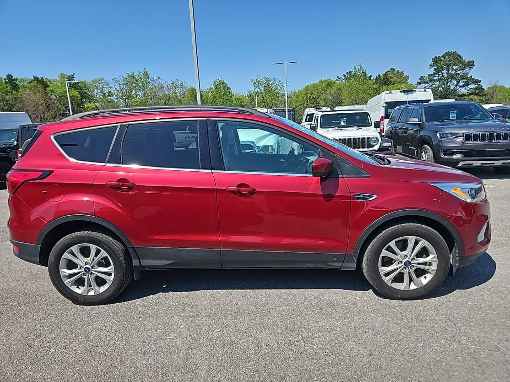 Used 2019 Ford Escape SEL image 8