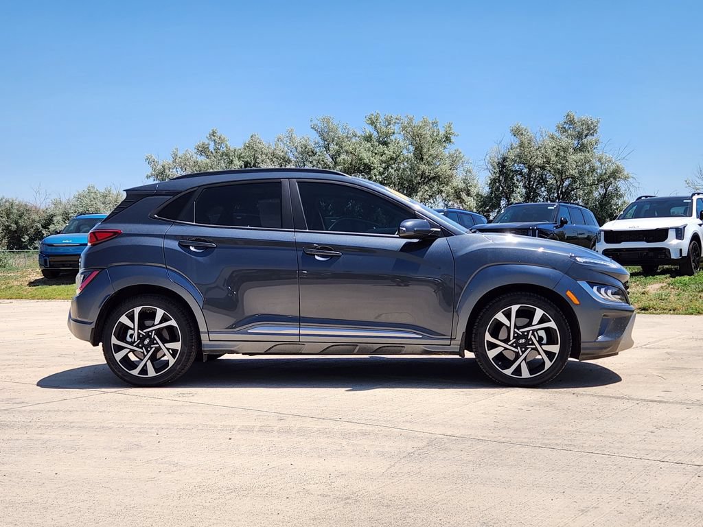 Used 2022 Hyundai Kona Limited w/ Cargo Package AWD/4WD image 2