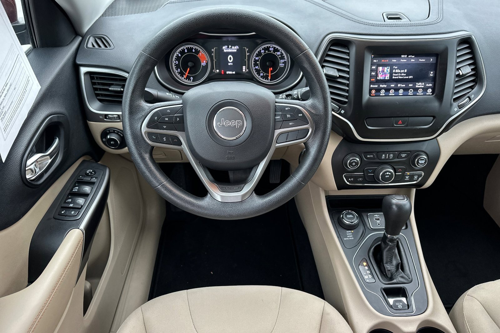 Used 2019 Jeep Cherokee Latitude w/ Popular Appearance Group image 14