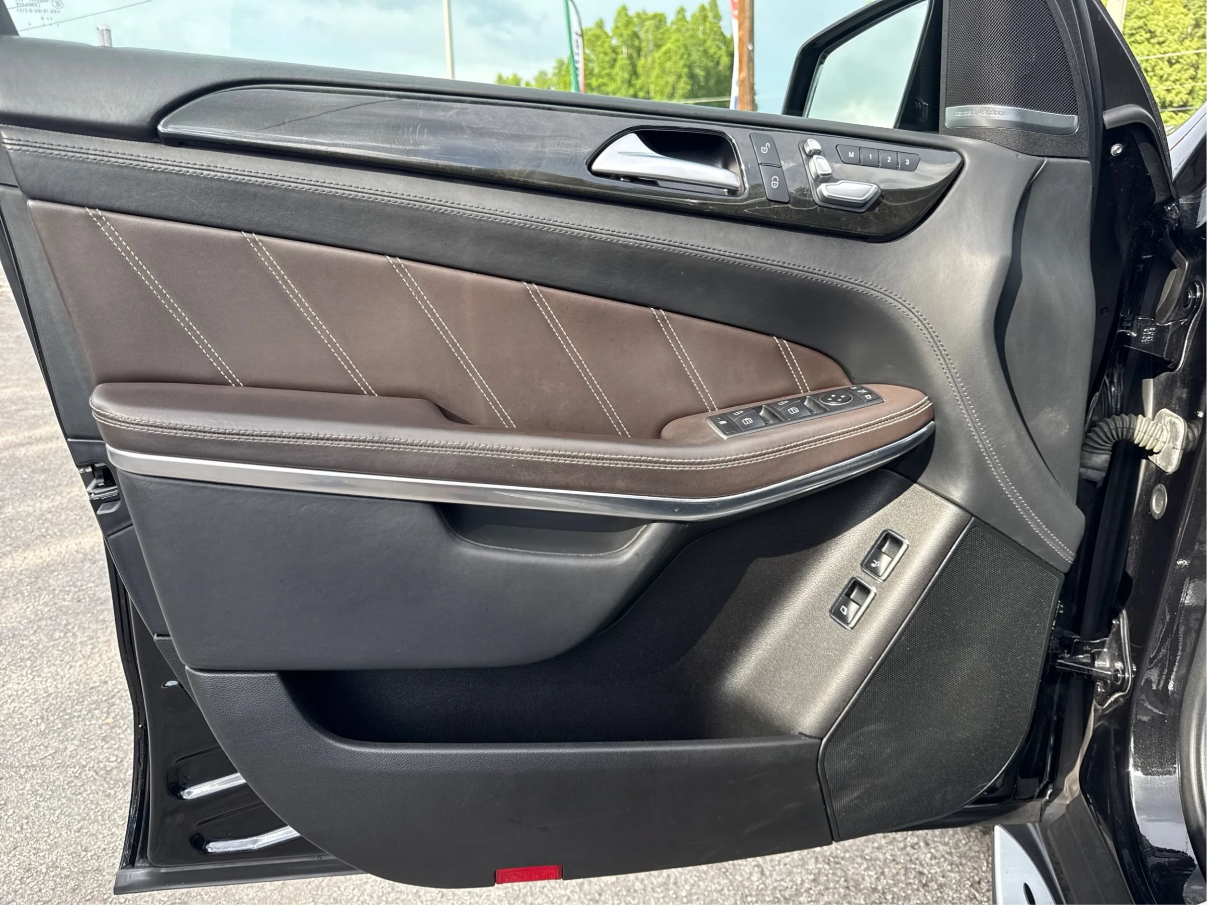 Used 2019 Mercedes-Benz GLS 63 AMG 4MATIC w/ AMG Night Styling Package image 20