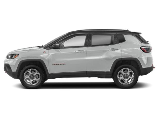 Used 2022 Jeep Compass Trailhawk w/ Sun and Sound Group AWD/4WD image 3