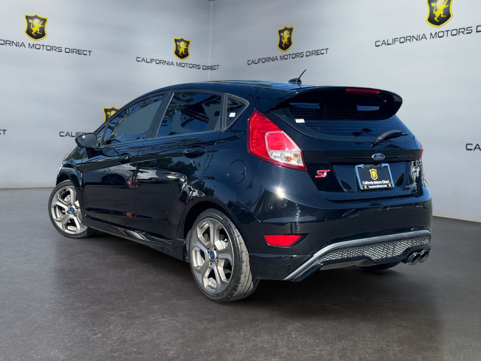Used 2019 Ford Fiesta ST FWD image 3