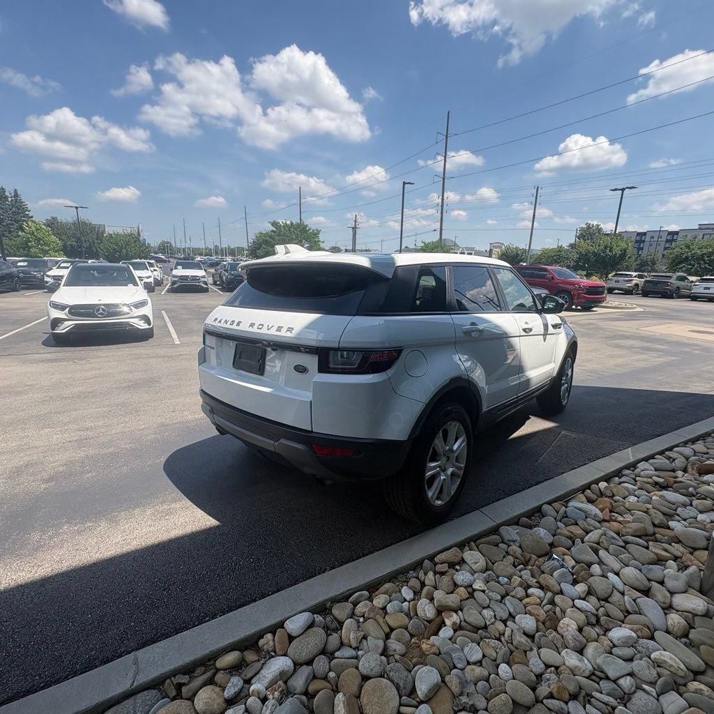 Used 2018 Land Rover Range Rover Evoque SE Premium AWD/4WD image 6