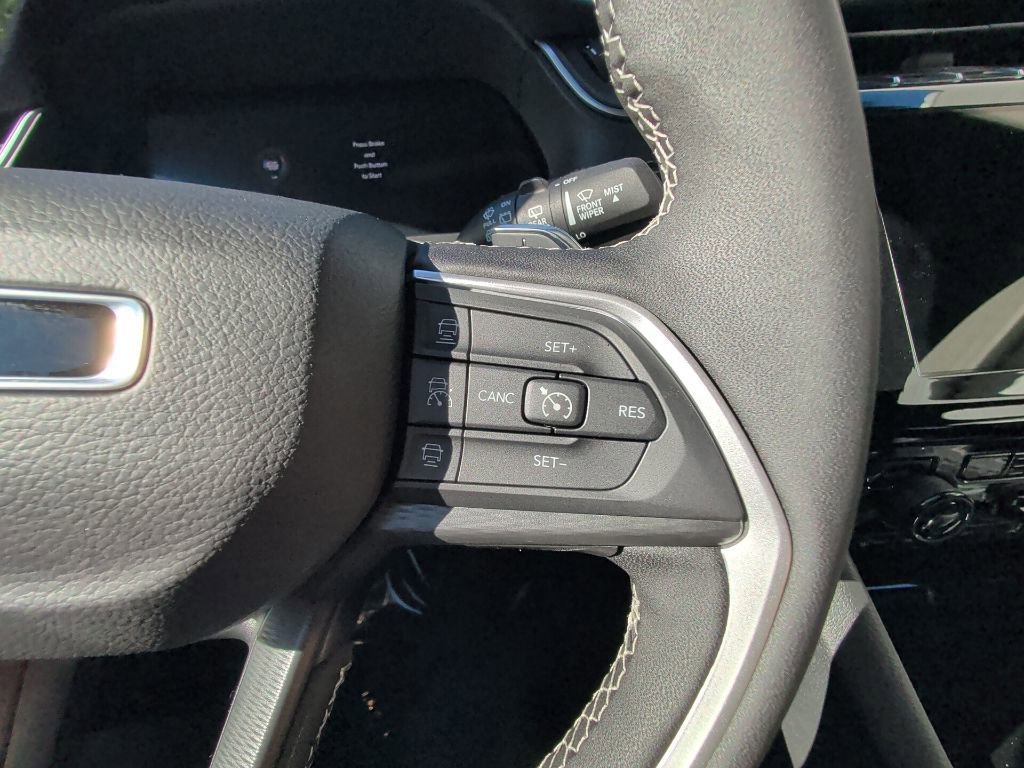 Used 2025 Jeep Grand Cherokee Laredo X w/ Luxury Tech Group I image 20