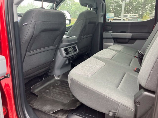 Used 2023 Ford F350 XLT w/ Black Appearance Package AWD/4WD image 16