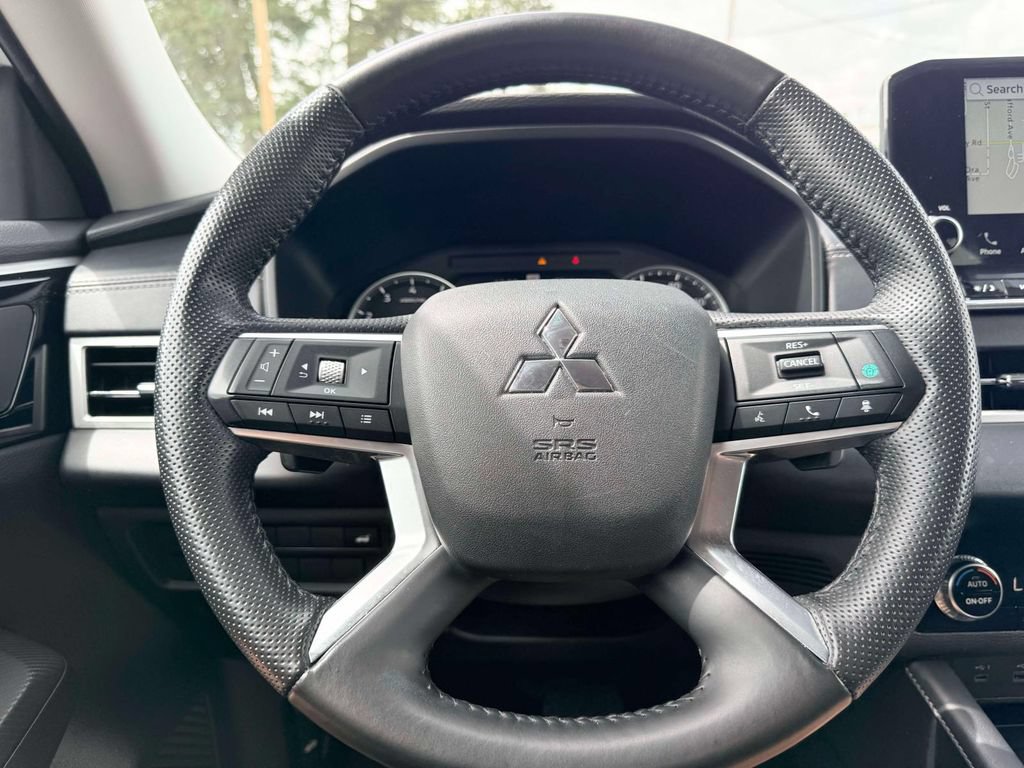 Used 2024 Mitsubishi Outlander SE FWD image 22