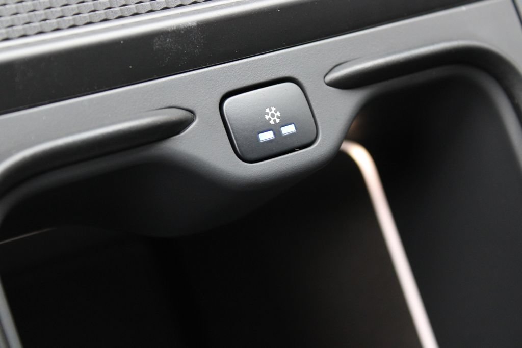 New 2027 Land Rover Range Rover Sport Dynamic SE Plug-In Hybrid AWD/4WD image 22