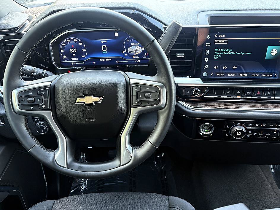 Used 2023 Chevrolet Silverado 1500 LT AWD/4WD image 14