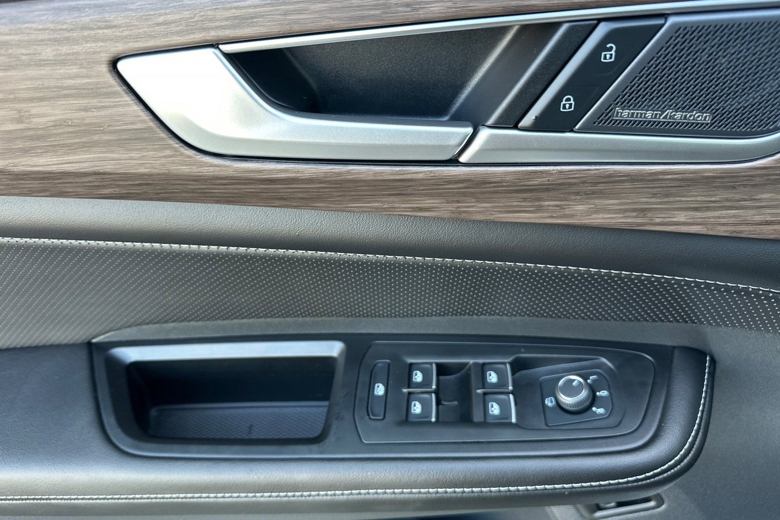 New 2026 Volkswagen Atlas SEL Premium R-Line image 9