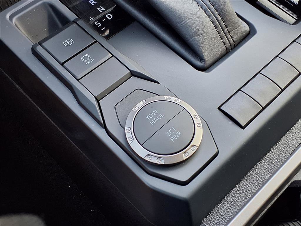 Certified 2025 Toyota Tacoma SR5 image 20