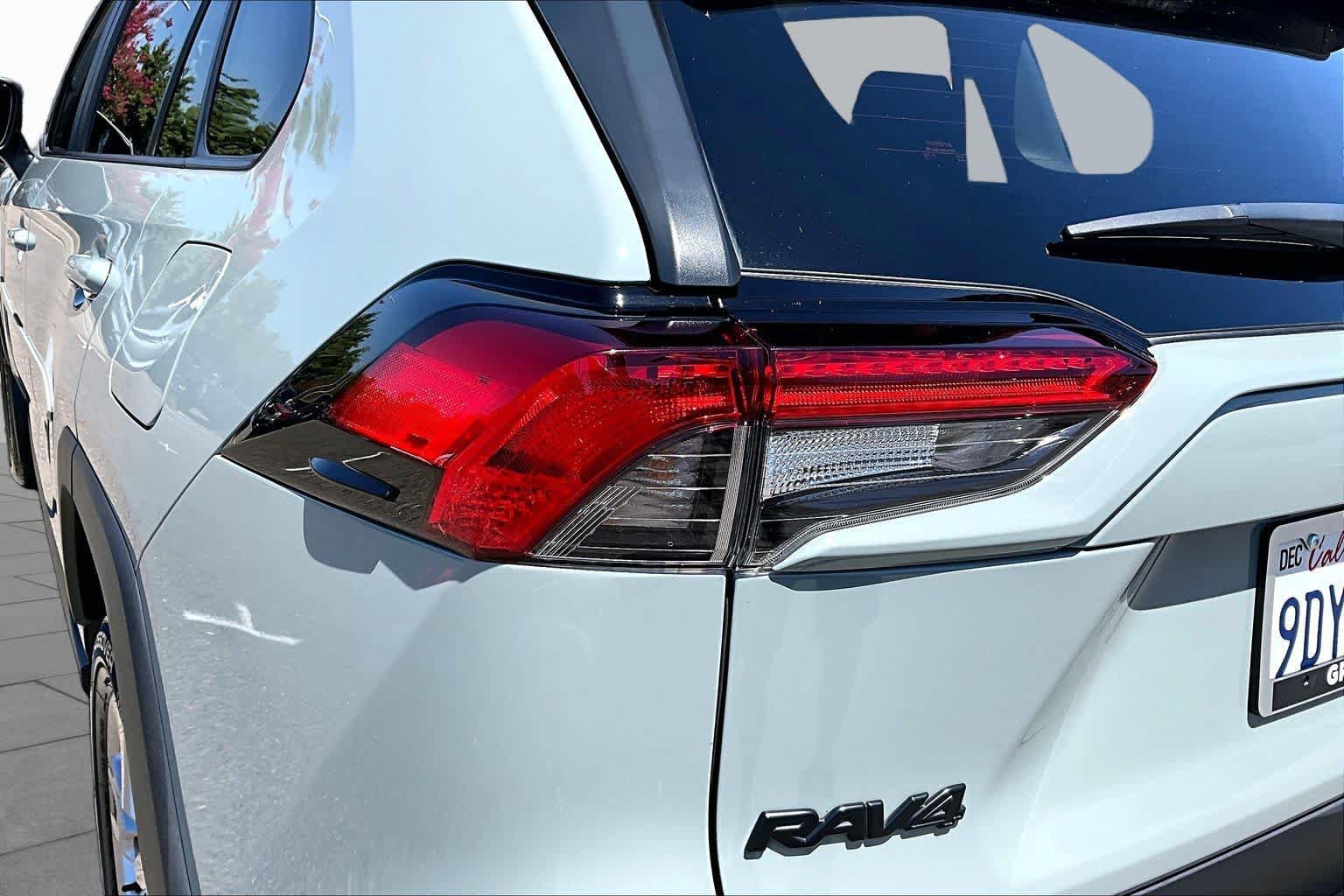 Certified 2022 Toyota RAV4 XLE w/ Convenience Package FWD image 28