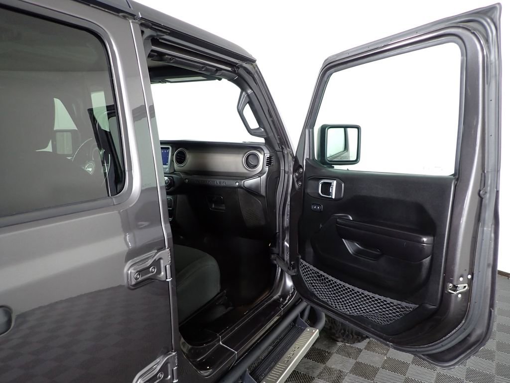 Used 2021 Jeep Wrangler Unlimited Sport image 39