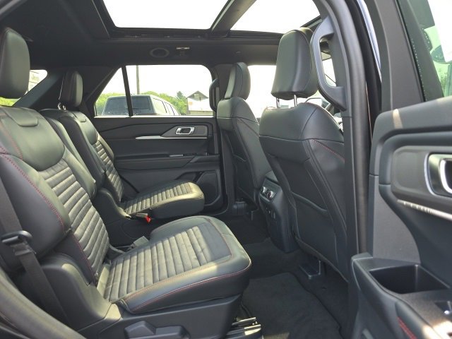 New 2025 Ford Explorer ST-Line w/ Premium Package image 29
