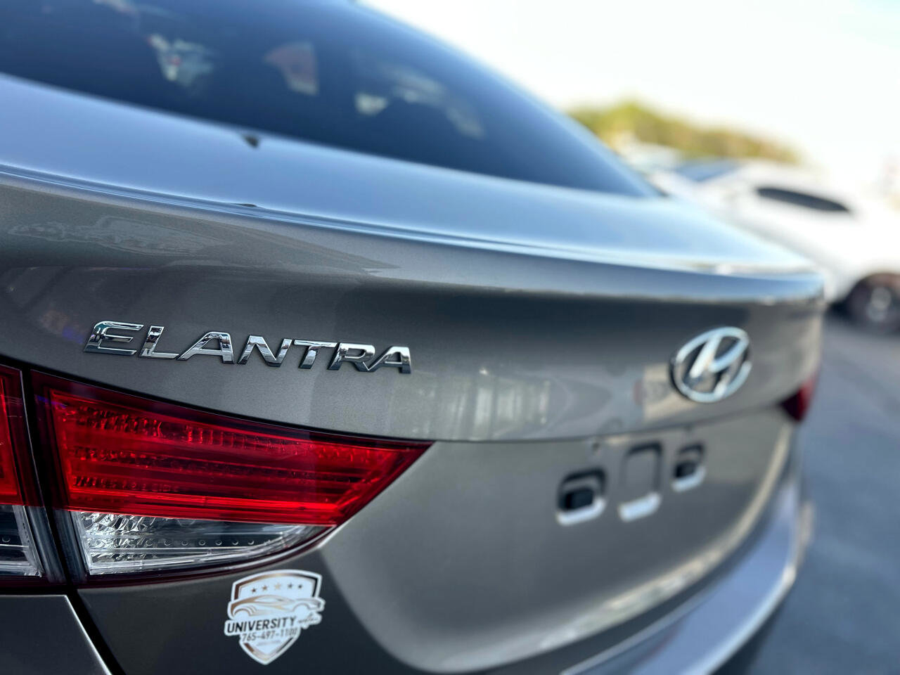 Used 2013 Hyundai Elantra GLS w/ Preferred Pkg image 12