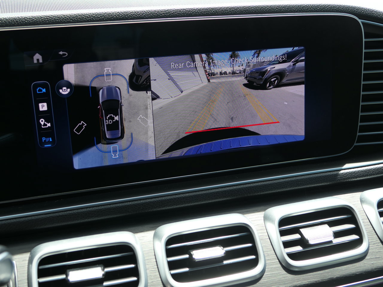 Used 2025 Mercedes-Benz GLE 450 4MATIC image 17
