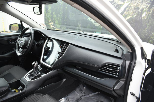 Used 2024 Subaru Outback Premium AWD/4WD image 25