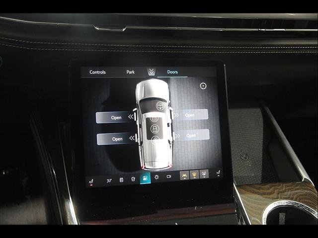 Used 2025 Cadillac Escalade Sport Platinum w/ LPO, Floor Liner Package AWD/4WD image 21