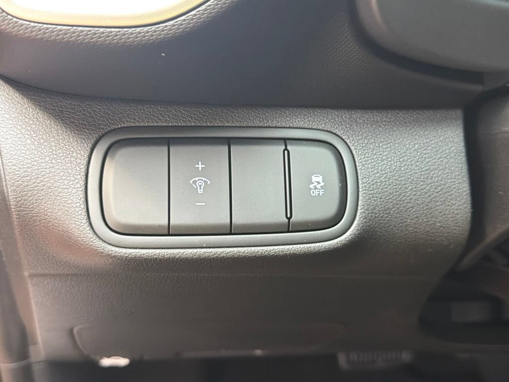 New 2026 Hyundai Venue SEL FWD image 25