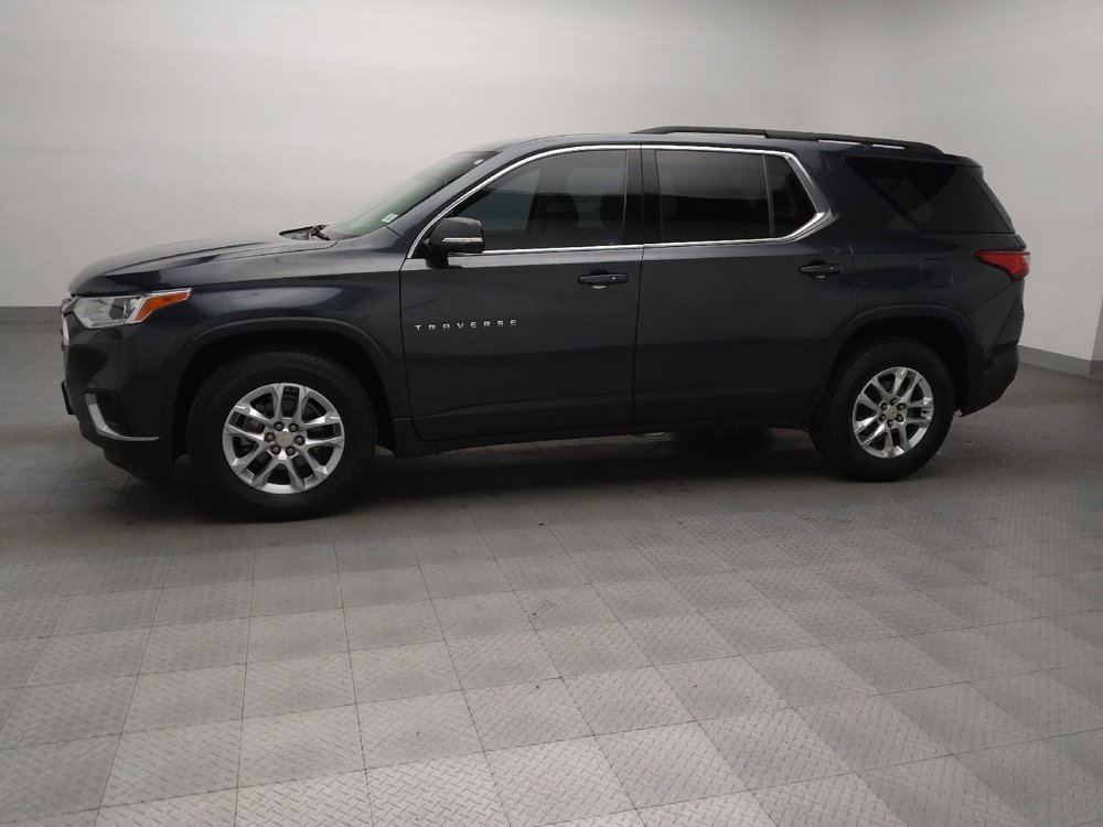 Used 2020 Chevrolet Traverse LT w/ Driver Confidence II Package AWD/4WD image 2