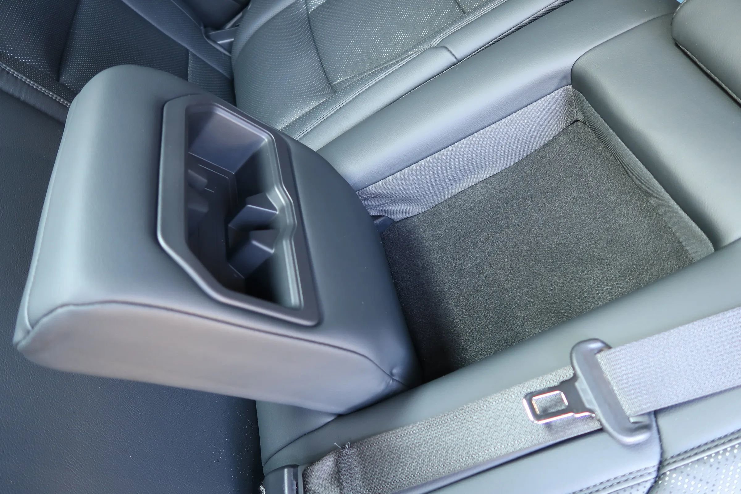 Used 2025 Toyota Tundra Limited image 44