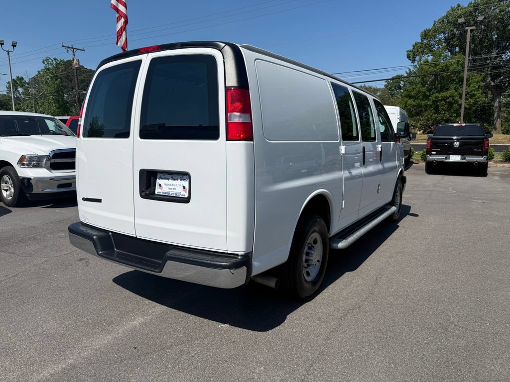 Used 2024 Chevrolet Express 2500 w/ Driver Convenience Package RWD image 10