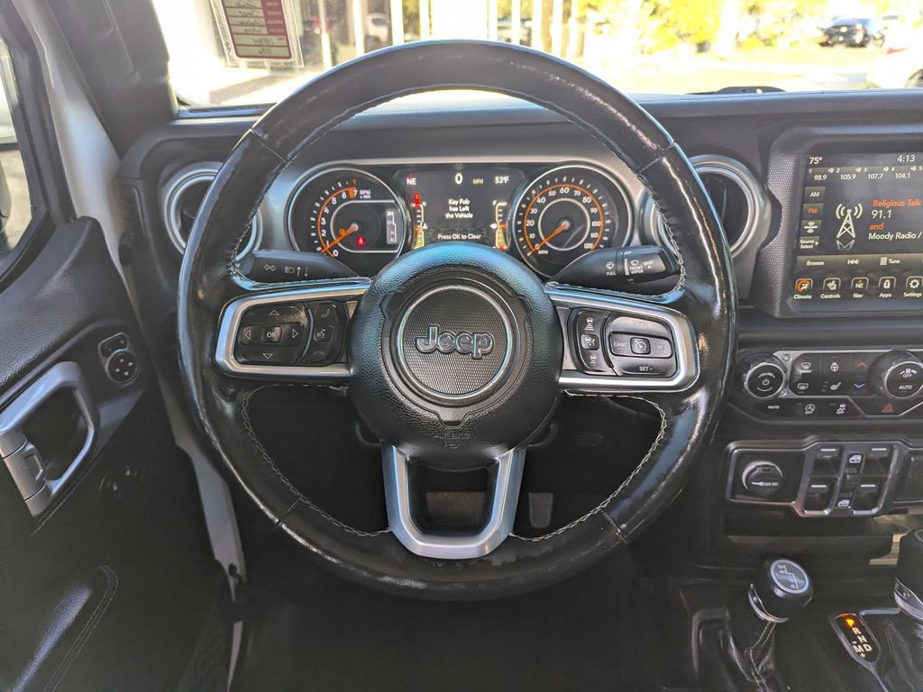Used 2020 Jeep Gladiator Overland image 11