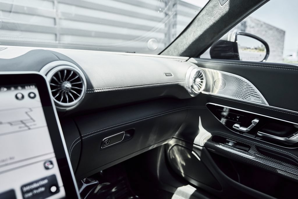 Used 2025 Mercedes-Benz AMG GT 63 image 70
