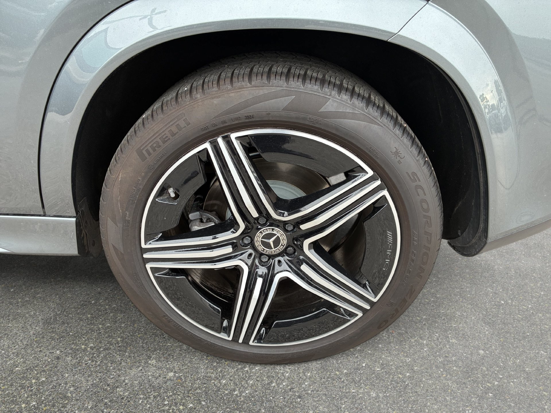 Certified 2025 Mercedes-Benz GLE 580 4MATIC image 32
